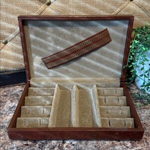SWANK Textured Brown Jewelry Box